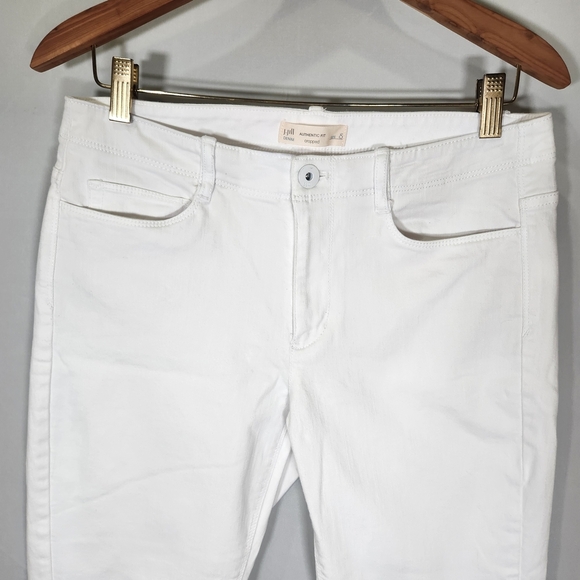J. Jill Crisp White Cropped Jeans - Picture 3 of 11